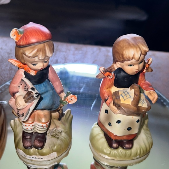 Vintage Other - Vintage Arnart 5th Ave collective figurines